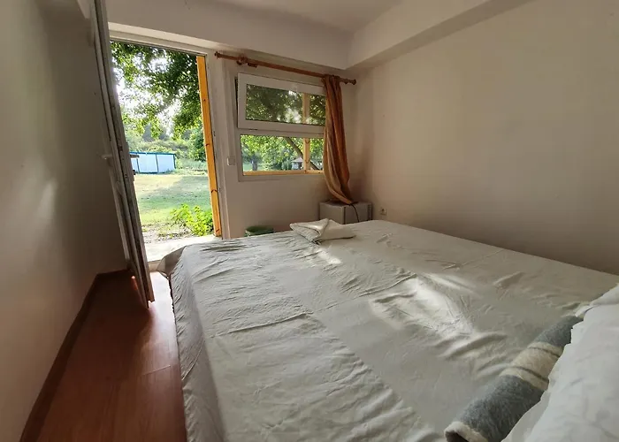 Saint George Camping Topola