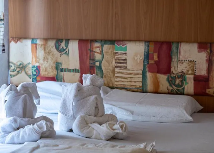 Saint George Camping Topola