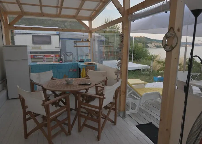 Saint George Camping Topola