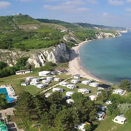 Saint George Kemping *