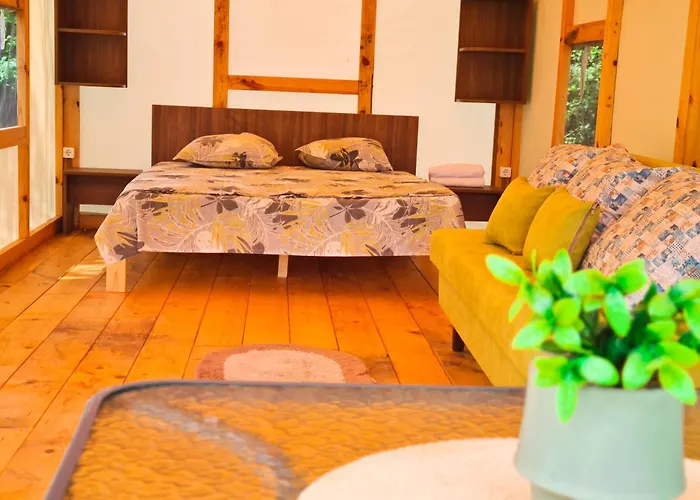 Къмпинг Saint George *